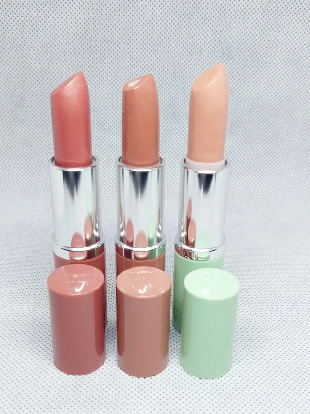 3 Clinique full size Lipsticks NEW colors in description